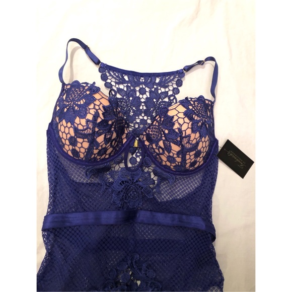 Fredericks Lace Teddy - Picture 4 of 7